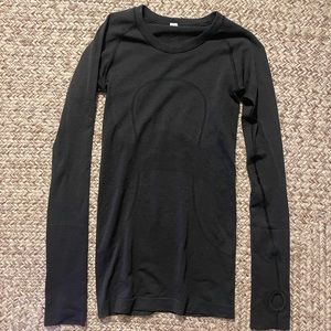 Lululemon Long sleeve swiftly tech